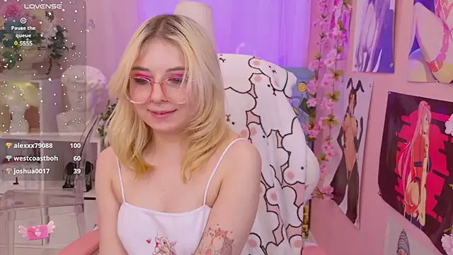 Coconut Mia online show from January 25, 3:51 am