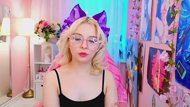 Coconut Mia online show from February 20, 11:21 pm