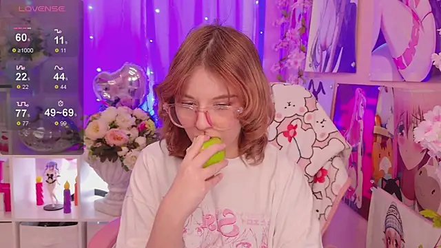 Coconut Mia online show from February 4, 8:47 pm