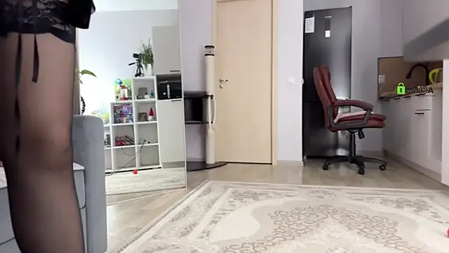 Snapshot of Victoria1Love chatting on February 26, 4:35 pm Victoria1Love online show from February 26, 4:35 pm