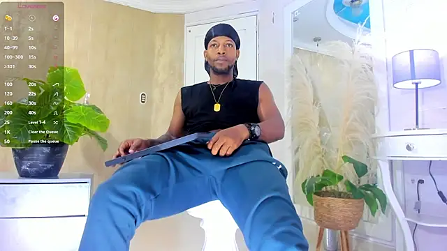 Snapshot of RicoBrown777_ chatting on May 13, 3:59 am RicoBrown777 online show from May 13, 3:59 am