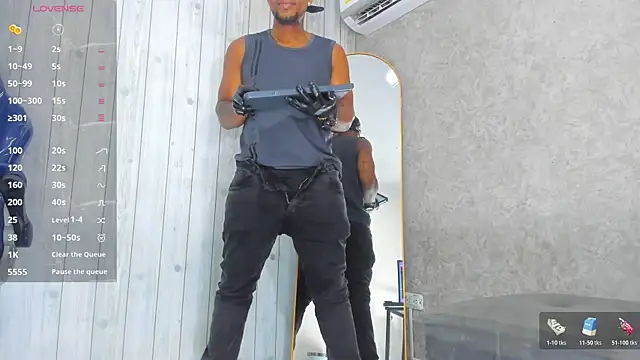 Snapshot of RicoBrown777_ chatting on July 20, 12:51 pm RicoBrown777 online show from July 20, 12:51 pm