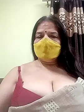 Snapshot of IndianAngle chatting on May 3, 12:11 pm IndianAngle online show from May 3, 12:11 pm