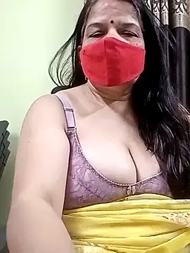 Snapshot of IndianAngle chatting on May 29, 8:40 pm IndianAngle online show from May 29, 8:40 pm
