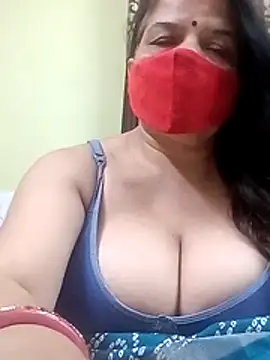 Snapshot of IndianAngle chatting on May 30, 8:28 pm IndianAngle online show from May 30, 8:28 pm