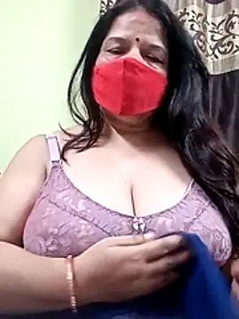 Snapshot of IndianAngle chatting on June 6, 3:39 pm IndianAngle online show from June 6, 3:39 pm