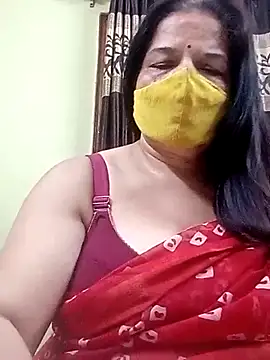 Snapshot of IndianAngle chatting on July 6, 8:22 pm IndianAngle online show from July 6, 8:22 pm