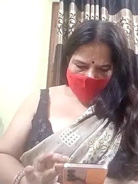 Snapshot of IndianAngle chatting on July 31, 12:54 am IndianAngle online show from July 31, 12:54 am
