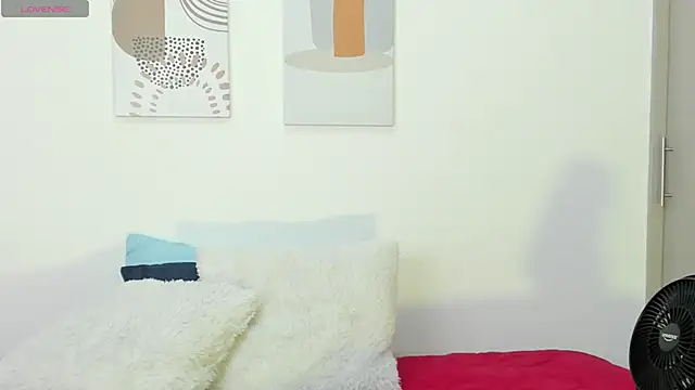 Evawalker  online show from November 27, 4:47 am