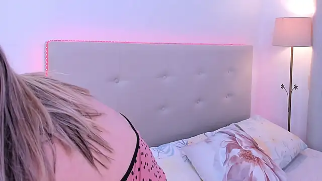 MissMaria online show from April 23, 8:44 pm
