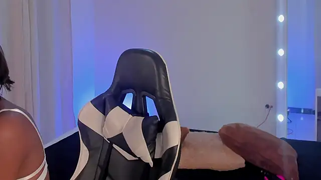 Snapshot of SavannahWildee chatting on January 29, 11:20 am SavannahWildee online show from January 29, 11:20 am