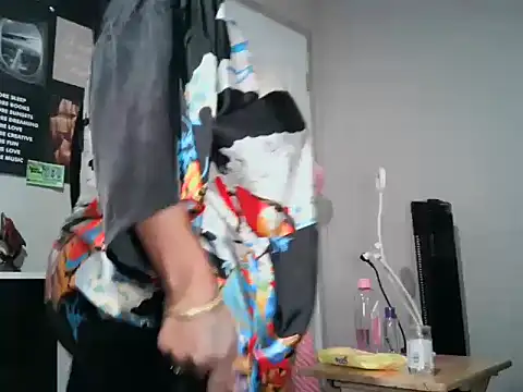 Snapshot of Nyxie_Chaos chatting on March 17, 1:47 pm Nyxie Chaos online show from March 17, 1:47 pm