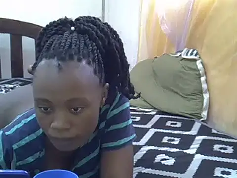 Snapshot of Amanda255 chatting on February 18, 10:27 am Amanda255 online show from February 18, 10:27 am