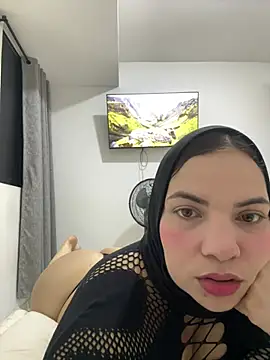 Snapshot of Layla_kaderr chatting on July 31, 2:22 am Layla kaderr online show from July 31, 2:22 am