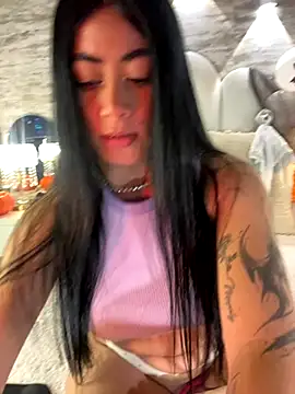  MadiLee  online show from October 6, 3:04 am