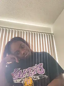 Snapshot of LillShayy chatting on September 25, 2:21 pm LillShayy online show from September 25, 2:21 pm