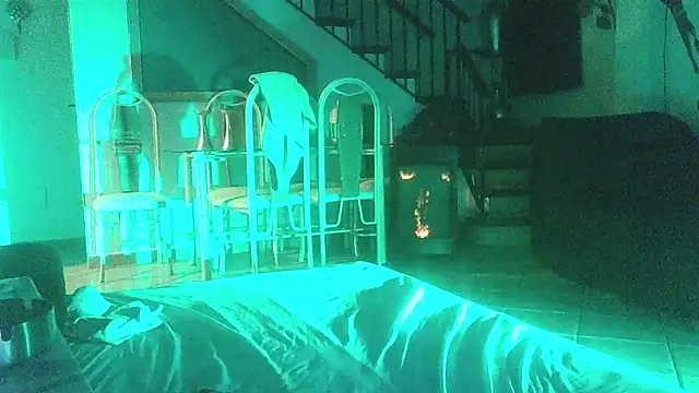 Snapshot of FJcouple chatting on December 17, 5:58 pm FJcouple online show from December 17, 5:58 pm