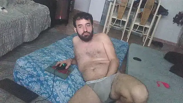 Snapshot of FJcouple chatting on January 17, 5:11 am FJcouple online show from January 17, 5:11 am