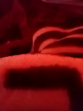 Snapshot of man-215 chatting on December 4, 3:15 am man-215 online show from December 4, 3:15 am