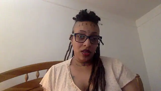 MistressChiiirp online show from February 1, 1:59 am