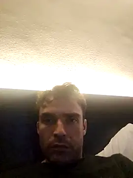 Snapshot of StupidCliff7 chatting on October 6, 3:37 am StupidCliff7 online show from October 6, 3:37 am