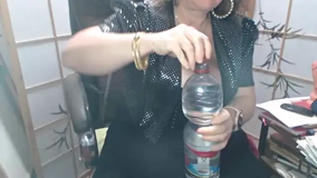 Jasminavollbusig online show from November 7, 7:25 pm