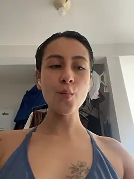 Snapshot of juanasnz99 chatting on June 14, 10:23 pm juanasnz99 online show from June 14, 10:23 pm