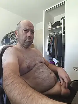 Snapshot of veryverybigdick45 chatting on June 16, 10:29 am veryverybigdick45 online show from June 16, 10:29 am
