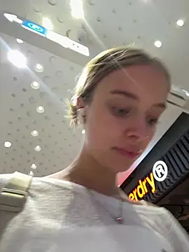 enjoy my beauty online show from December 13, 4:22 am