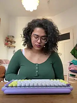 Snapshot of Curvydesifromgermany chatting on March 3, 3:42 pm Curvydesifromgermany online show from March 3, 3:42 pm