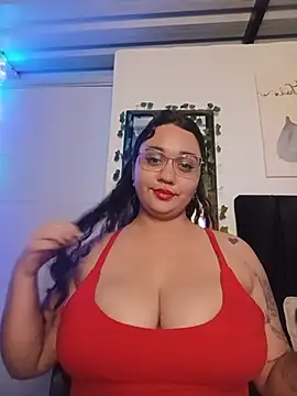 Snapshot of Alezapark chatting on June 7, 3:43 am Alezapark online show from June 7, 3:43 am