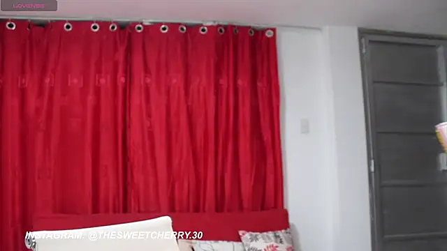 Cherrycandy6969 online show from February 17, 4:42 am