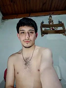 Snapshot of Elvergonn2105 chatting on October 18, 4:48 am Elvergonn2105 online show from October 18, 4:48 am