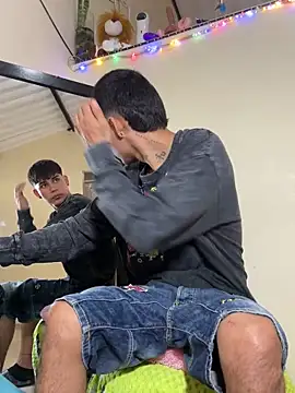 Lukas strong online show from November 27, 3:14 pm