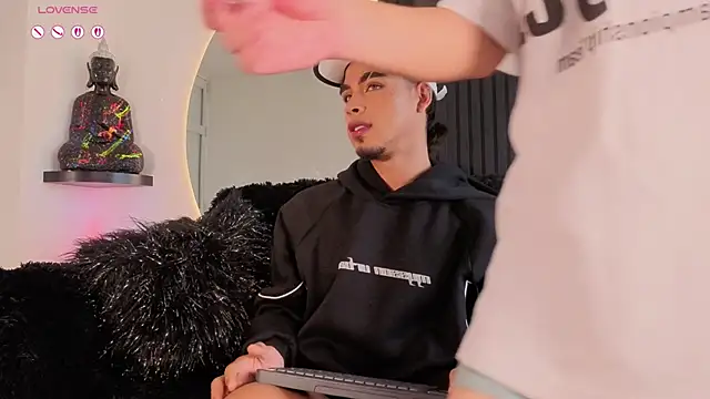 Snapshot of Ken-boy_ chatting on January 7, 7:05 pm Ken-boy online show from January 7, 7:05 pm