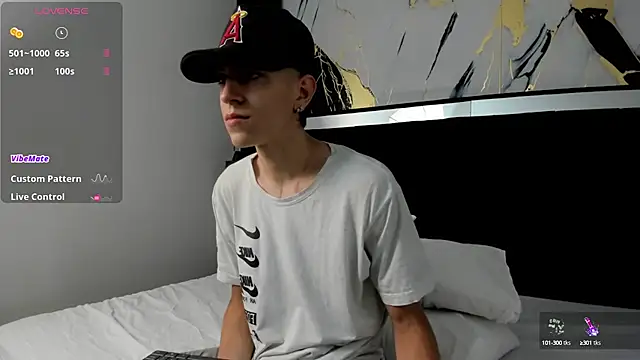 Dei v 48 online show from December 5, 7:49 pm