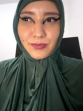 Snapshot of hannahayat chatting on October 25, 2:52 am hannahayat online show from October 25, 2:52 am