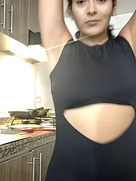 Snapshot of sofiaparker8 chatting on July 21, 12:02 am sofiaparker8 online show from July 21, 12:02 am