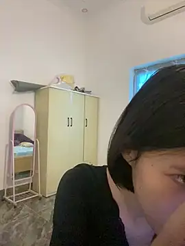 Snapshot of thithi8369 chatting on December 9, 5:40 am thithi8369 online show from December 9, 5:40 am