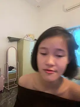 Snapshot of thithi8369 chatting on December 26, 5:37 am thithi8369 online show from December 26, 5:37 am