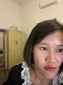 Snapshot of thithi8369 chatting on December 31, 4:04 pm thithi8369 online show from December 31, 4:04 pm