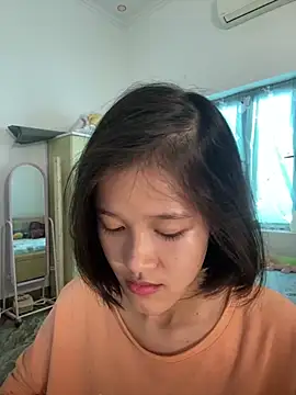 Snapshot of thithi8369 chatting on January 2, 3:37 am thithi8369 online show from January 2, 3:37 am