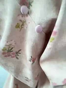 Snapshot of thithi8369 chatting on January 12, 5:13 am thithi8369 online show from January 12, 5:13 am