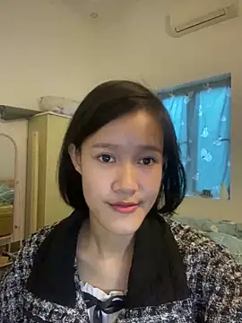 Snapshot of thithi8369 chatting on January 18, 6:24 am thithi8369 online show from January 18, 6:24 am