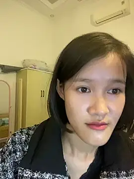 Snapshot of thithi8369 chatting on January 19, 9:22 am thithi8369 online show from January 19, 9:22 am