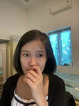 Snapshot of thithi8369 chatting on January 22, 5:26 am thithi8369 online show from January 22, 5:26 am