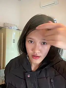 Snapshot of thithi8369 chatting on January 24, 5:31 am thithi8369 online show from January 24, 5:31 am