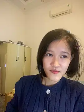 Snapshot of thithi8369 chatting on March 2, 3:02 am thithi8369 online show from March 2, 3:02 am