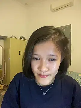 Snapshot of thithi8369 chatting on March 8, 1:25 pm thithi8369 online show from March 8, 1:25 pm