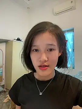 Snapshot of thithi8369 chatting on March 22, 4:35 am thithi8369 online show from March 22, 4:35 am